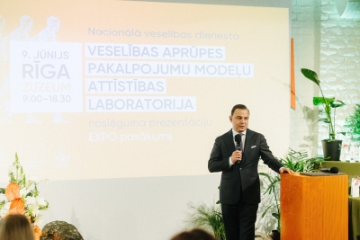 Veselības ministrs Hosams Abu Meri atklāj pasākumu
