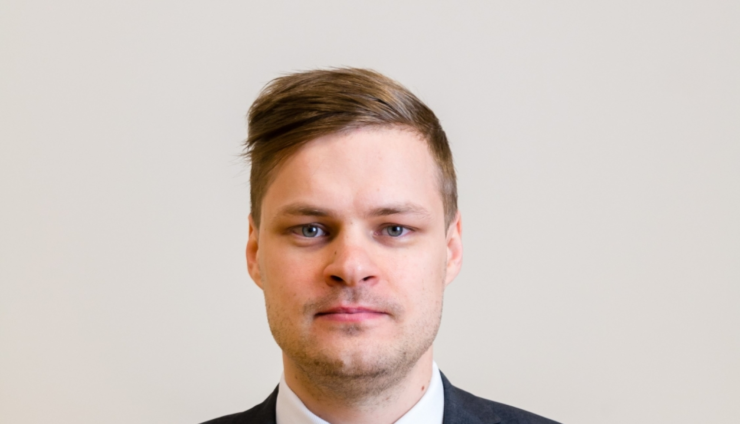 Ārā Kasparāna foto