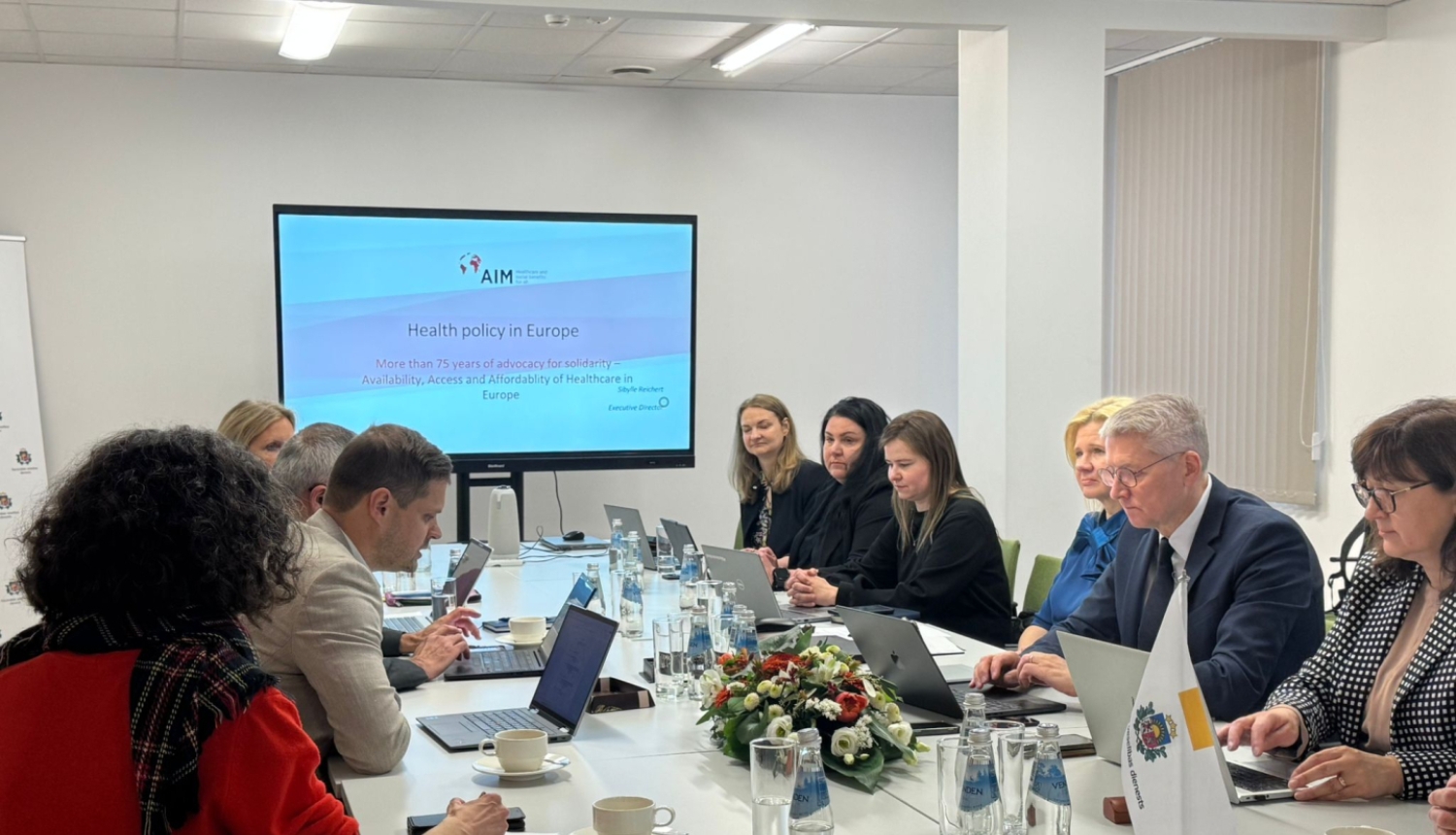 Meeting room with participants