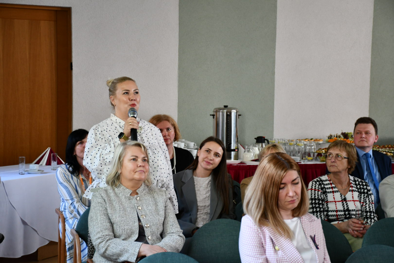 Vidzemē diskutē par jauno speciālistu pieejamību reģionos