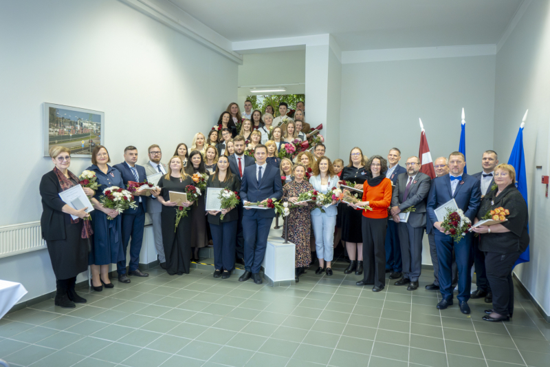 Starptautiskās sadarbības nodaļas vadītāja Andreta Līvena saņēm Neatliekamās medicīniskās palīdzības dienesta apbalvojumu 