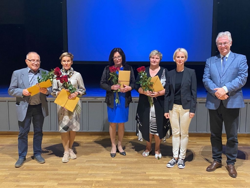 Konferencē par labiem Covid-19 vakcinācijas rādītājiem godina vairākus Vidzemes ģimenes ārstus