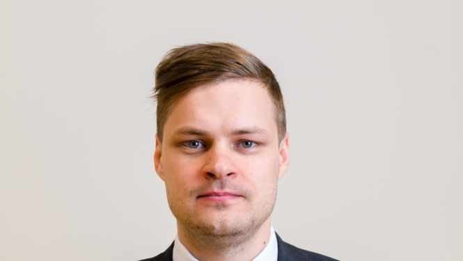 Ārā Kasparāna foto