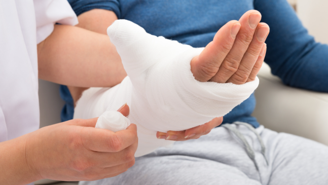 Informē par medicīniskās palīdzības saņemšanas iespējām Jāņu brīvdienās