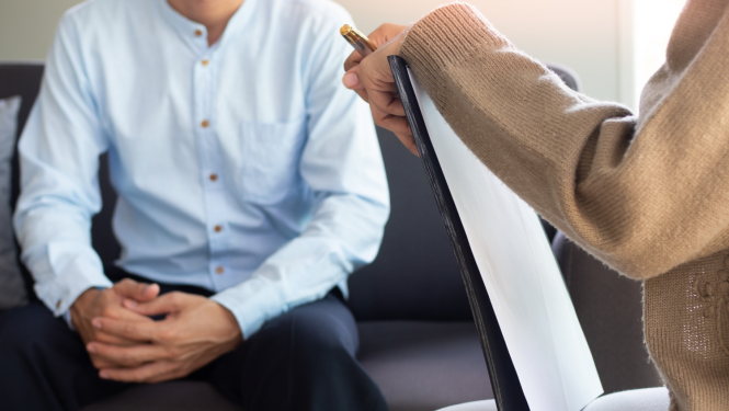 Līdz 2022.gada 30.jūnijam klīniskos un veselības psihologus (ar vai bez tālākizglītību psihoterapijā) un ārstus psihoterapeitus aicina pieteikties valsts apmaksātai psiholoģiskās un/vai psihoterapeitiskās palīdzības pakalpojumu sniegšanai