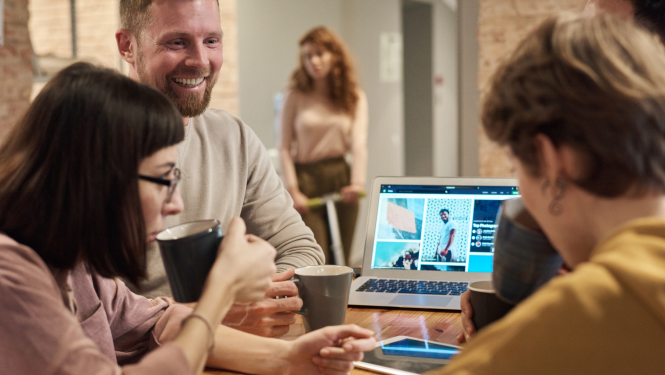 No 1.aprīļa atcels Covid-19 drošības pasākumus; dažus saglabās īpaši augsta inficēšanās riska vidēs