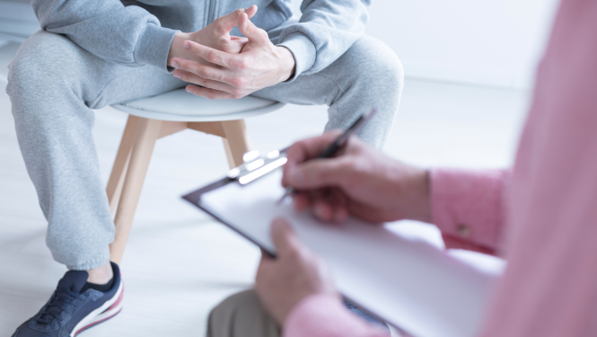 Līdz 2021.gada 31.augustam klīniskos un veselības psihologus (ar vai bez tālākizglītību psihoterapijā) un ārstus psihoterapeitus aicina pieteikties valsts apmaksātai psiholoģiskās un/vai psihoterapeitiskās palīdzības pakalpojumu sniegšanai