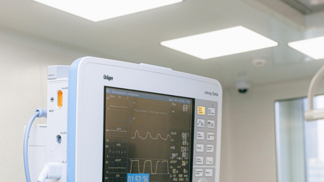 Stacionāro pakalpojumu pārstrādes pirmajā pusgadā tikai 4%; papildu līdzekļu piešķiršana slimnīcām gada nogalē nav paredzēta 