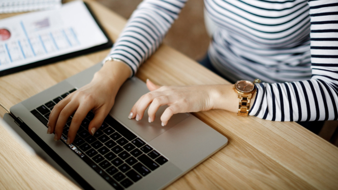 Iedzīvotājus aicina norādīt E-veselībā savu kontaktpersonu  neatliekamās situācijās