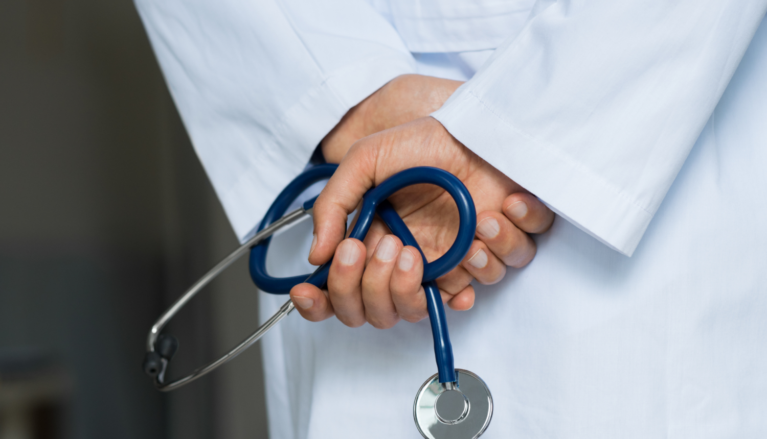 Ģimenes ārstiem lielākas iespējas saņemt kompensāciju par prakses pārņemšanu no pensijas vecuma ģimenes ārsta ārpus Rīgas