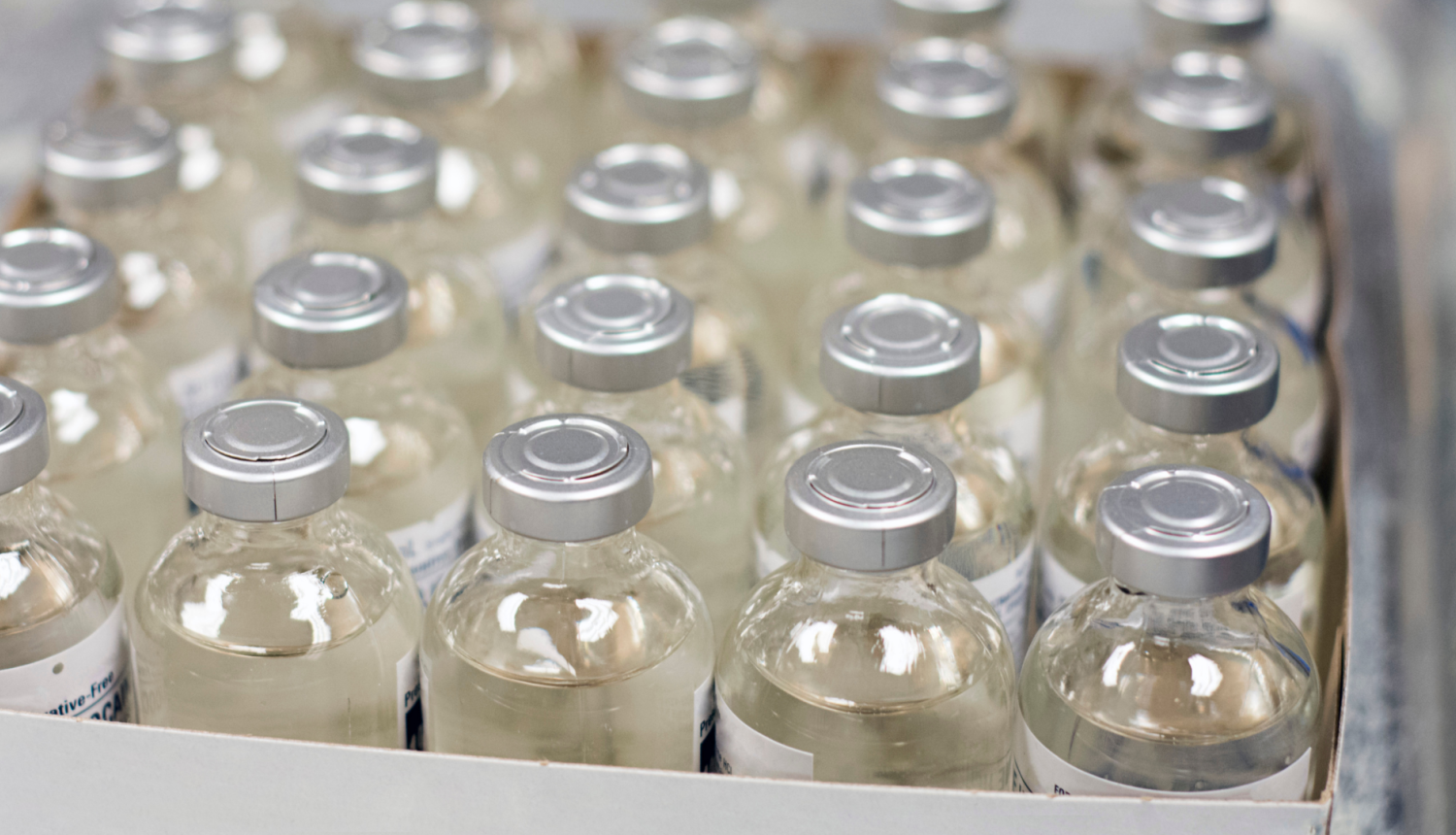 Latvija saņēmusi 7200 Janssen vakcīnu devas;  jau šonedēļ būs pieejamas izbraukuma vakcinācijā reģionos