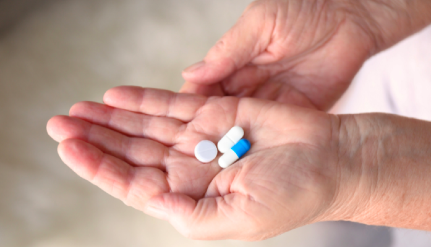 Paplašināts valsts kompensējamo zāļu klāsts un mazinātas zāļu cenas