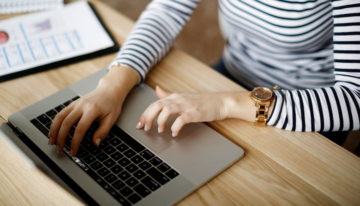 Iedzīvotājus aicina norādīt E-veselībā savu kontaktpersonu  neatliekamās situācijās